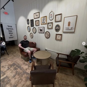 Underdog Coffee & Bread - Coffee & Tea Near Me - Falls Church, Virginia
