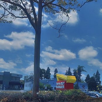 In-N-Out Burger - In N out sign - Burgers Near Me - Santa Ana, California