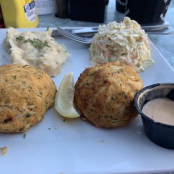 Madigan's Waterfront - Seafood Near Me - Occoquan, Virginia
