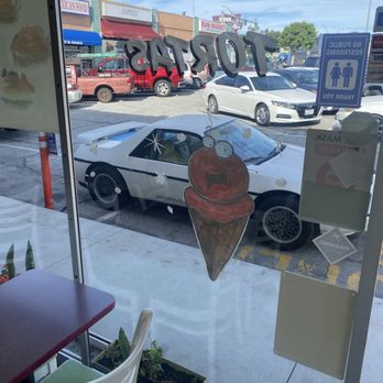 Choice Berry - Ice Cream & Frozen Yogurt Near Me - Inglewood, California