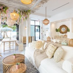 Pura Vida Miami