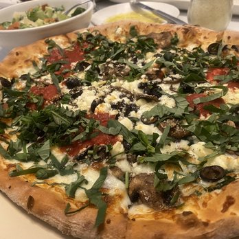Spruzzo Restaurant & Bar - Three three three pizza - Italian Near Me - Pacific Palisades, California Spruzzo Restaurant & Bar - Three three three pizza - Italian Near Me - Pacific Palisades, California