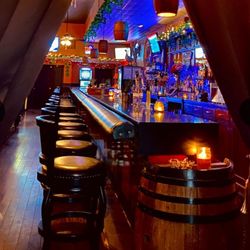 Red Wing Barrel House - Great Vibe!