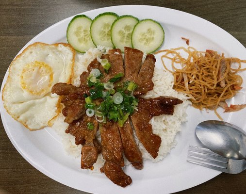 Bánh Mì Lê by null