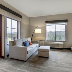 Cambria Hotel Lake Placid - Lakeside Resort - Magnificent views of the lake and mountains