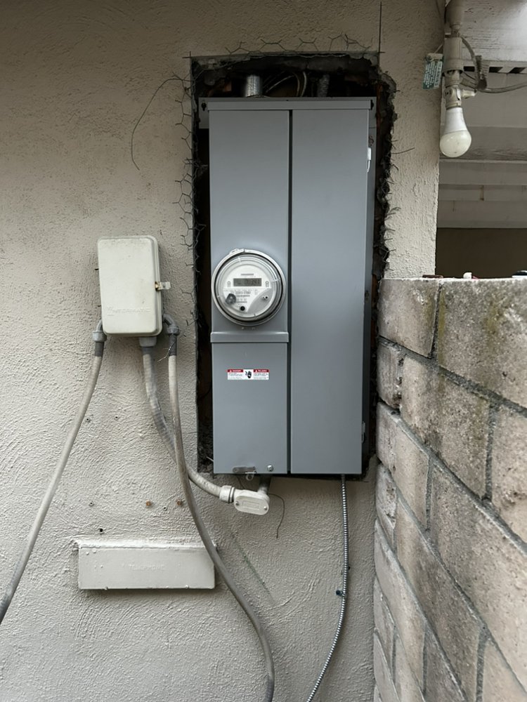 Slide of EZELECTRIC