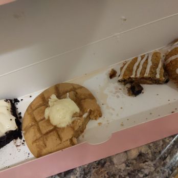 Crumbl - Tatum - Bakeries Near Me - Phoenix, Arizona