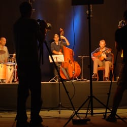 Sala Holländer - También hacemos producciones audiovisuales