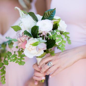 Jennifer Cole Florals - Bridesmaid florals - Floral Designers Near Me