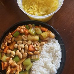 Happy Cuisine - Kung Pao Chicken, lunch special