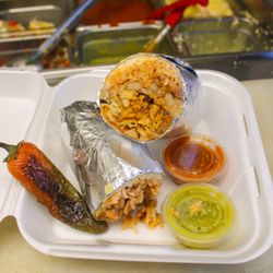 El Aguacate Taqueria y Birrieria - Burrito