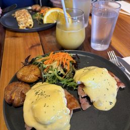 Eggs Benedict