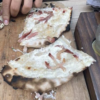 Le Tigre - Fatte flambee - Brasseries Near Me - Strasbourg, 67 Le Tigre - Fatte flambee - Brasseries Near Me - Strasbourg, 67