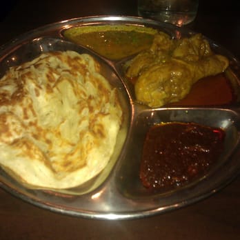 PappaRich - Roti with curry chicken - Malaysian Near Me - Melbourne, VIC PappaRich - Roti with curry chicken - Malaysian Near Me - Melbourne, VIC