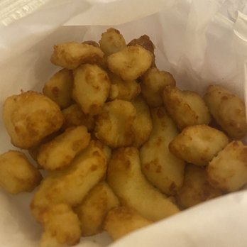Rookie's Sports Bar & Grill - Wisconsin Cheese Curds - Sports Bars Near Me - Appleton, Wisconsin
