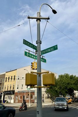 King Souvlaki by null