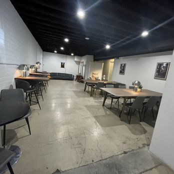 Case Study - Awesome study space in the back, tons of outlets - Coffee & Tea Near Me - Phoenix, Arizona