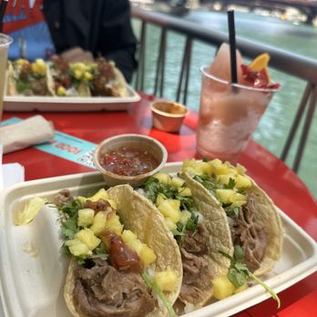 Chicago Brewhouse - Pork tacos - Beer Bar Near Me - Chicago, Illinois Chicago Brewhouse - Pork tacos - Beer Bar Near Me - Chicago, Illinois