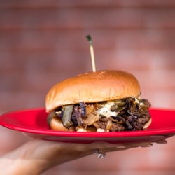 Smitty's Garage Burgers & Beer Covell