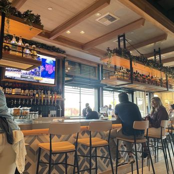 Pacific Catch - bar area - Seafood Near Me - Tustin, California Pacific Catch - bar area - Seafood Near Me - Tustin, California