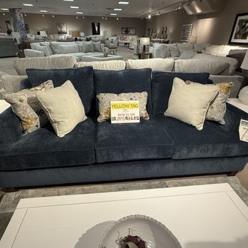 FurnitureLand - A sofa on display (clearance) - Furniture Stores Near Me - Delmar, Delaware FurnitureLand - A sofa on display (clearance) - Furniture Stores Near Me - Delmar, Delaware