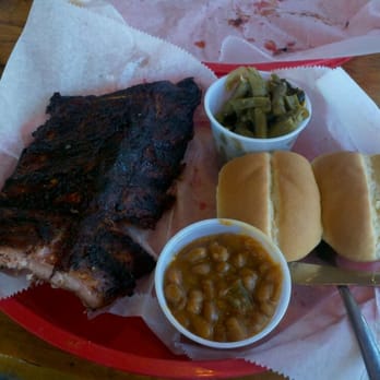 Central BBQ - Half a rack, green beans and bbq beans - Barbeque Near Me - Memphis, Tennessee Central BBQ - Half a rack, green beans and bbq beans - Barbeque Near Me - Memphis, Tennessee