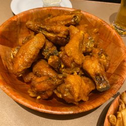 Duff's Famous Wings - Medium wings