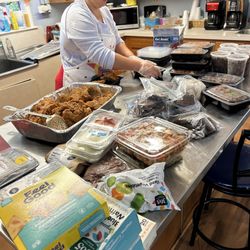 Mandarin Food Bank - Breaking stadium food down
