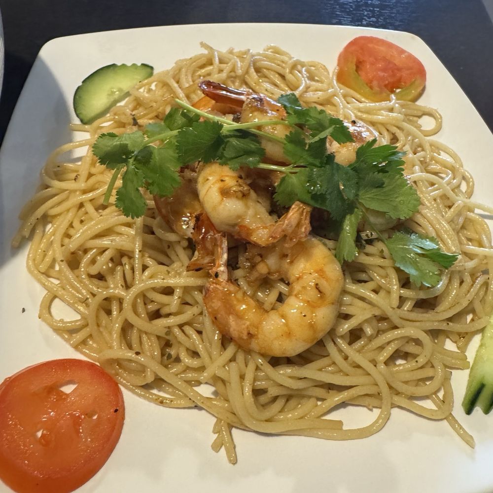 Simply Pho - Tastes good.  Garlic Noodles with Shrimp for $17 - Noodles Near Me - Orange, California