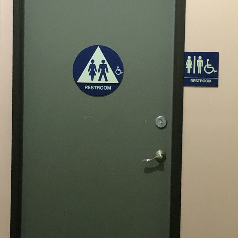 Yogurtland - Gender neutral restrooms - Ice Cream & Frozen Yogurt Near Me - Thousand Oaks, California