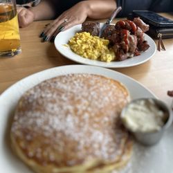 Hill Donut Co.& Pancake House
