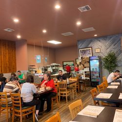 Lee's Tofu - Restaurant inside