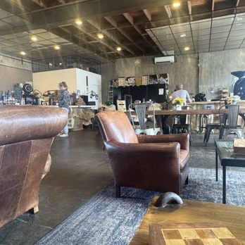Smoky Hollow Roasters - Coffee Roasteries Near Me - El Segundo, California