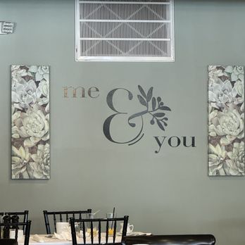 Me & You - Dining area - Breakfast & Brunch Near Me - Bethpage, New York