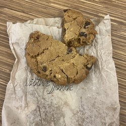 Little June - Pretzel cookie