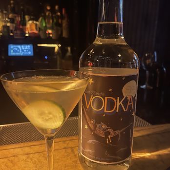 Gilt Bar - Cucumber Vodka and the house Vodka Gilt Bar and Bavette's use in most of their Vodka drinks - New American Near Me - Chicago, Illinois