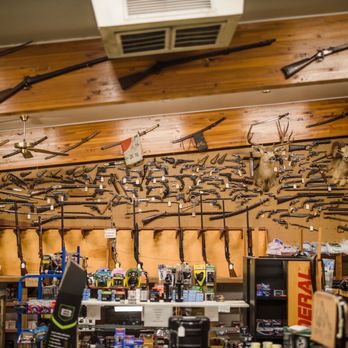 Murphy's Guns - Historic Gun Collection Mural - Guns & Ammo Near Me - Tucson, Arizona