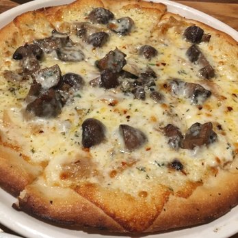 matchbox - Mushroom White, yummm - Pizza Near Me - Arlington, Virginia matchbox - Mushroom White, yummm - Pizza Near Me - Arlington, Virginia