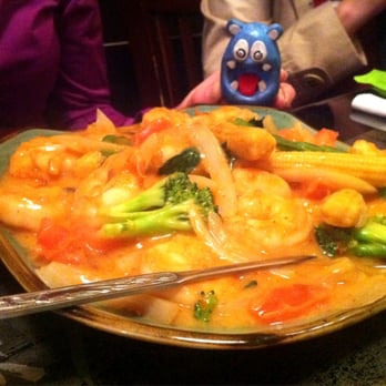 Young Chow Asian - Yellow curry jumbo shrimp - Chinese Near Me - Washington, DC, District of Columbia