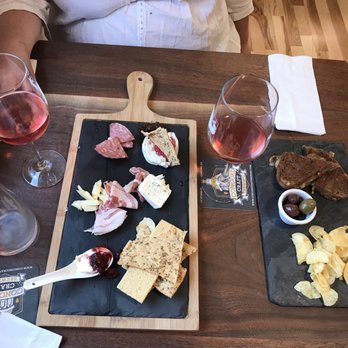 Hermit Woods Winery & Eatery - Lunch! - Wine Tasting Room Near Me - Meredith, New Hampshire Hermit Woods Winery & Eatery - Lunch! - Wine Tasting Room Near Me - Meredith, New Hampshire