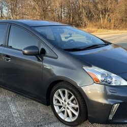 Car2go Rental - Toyota Prius V https://turo.com/us/en/drivers/7495552
