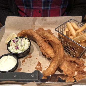 Brick House Tavern + Tap - Fish & Chips - American Near Me - Downers Grove, Illinois