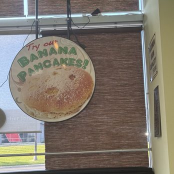 Country Kitchen - Banana Pancakes - Breakfast & Brunch Near Me - Long Beach, California