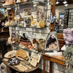 Natural Bridge Caverns - A Gift Shop