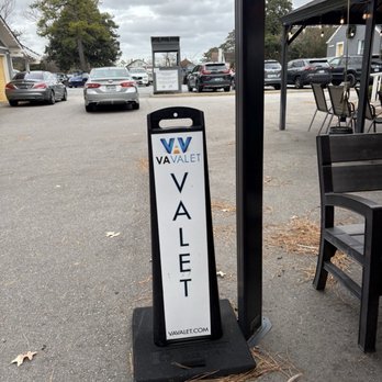 The Bee & the Biscuit - Free valet - Breakfast & Brunch Near Me - Virginia Beach, Virginia