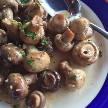 La Bodega - Yummy mushrooms with garlic sauce. - Tapas Bars Near Me - Kansas City, Missouri