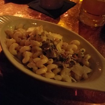 The Blind Rabbit - Duck confit mac & cheese $13 - delicious, must try! - Cocktail Bars Near Me - Anaheim, California The Blind Rabbit - Duck confit mac & cheese $13 - delicious, must try! - Cocktail Bars Near Me - Anaheim, California