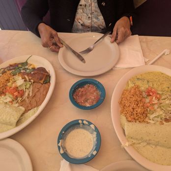 Chuy's - Veggies enchiladas plate - Tex-Mex Near Me - Austin, Texas