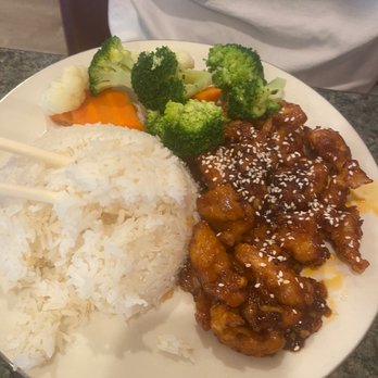 Hot Pho - Sesame chicken - Vietnamese Near Me - Westminster, Colorado