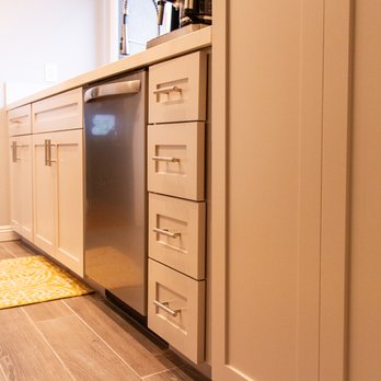 Alfred Cabinets - Clean, modern lines and cool colors - Cabinetry Near Me - Fullerton, California